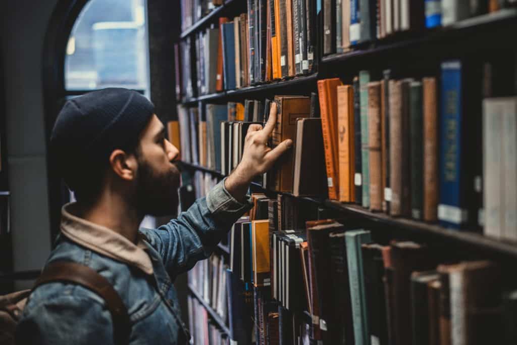 Utilizing libraries for academic research